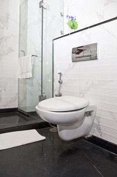 Oyo Premium Pitampura Hotel New Delhi Exterior foto