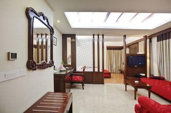 Oyo Premium Pitampura Hotel New Delhi Exterior foto